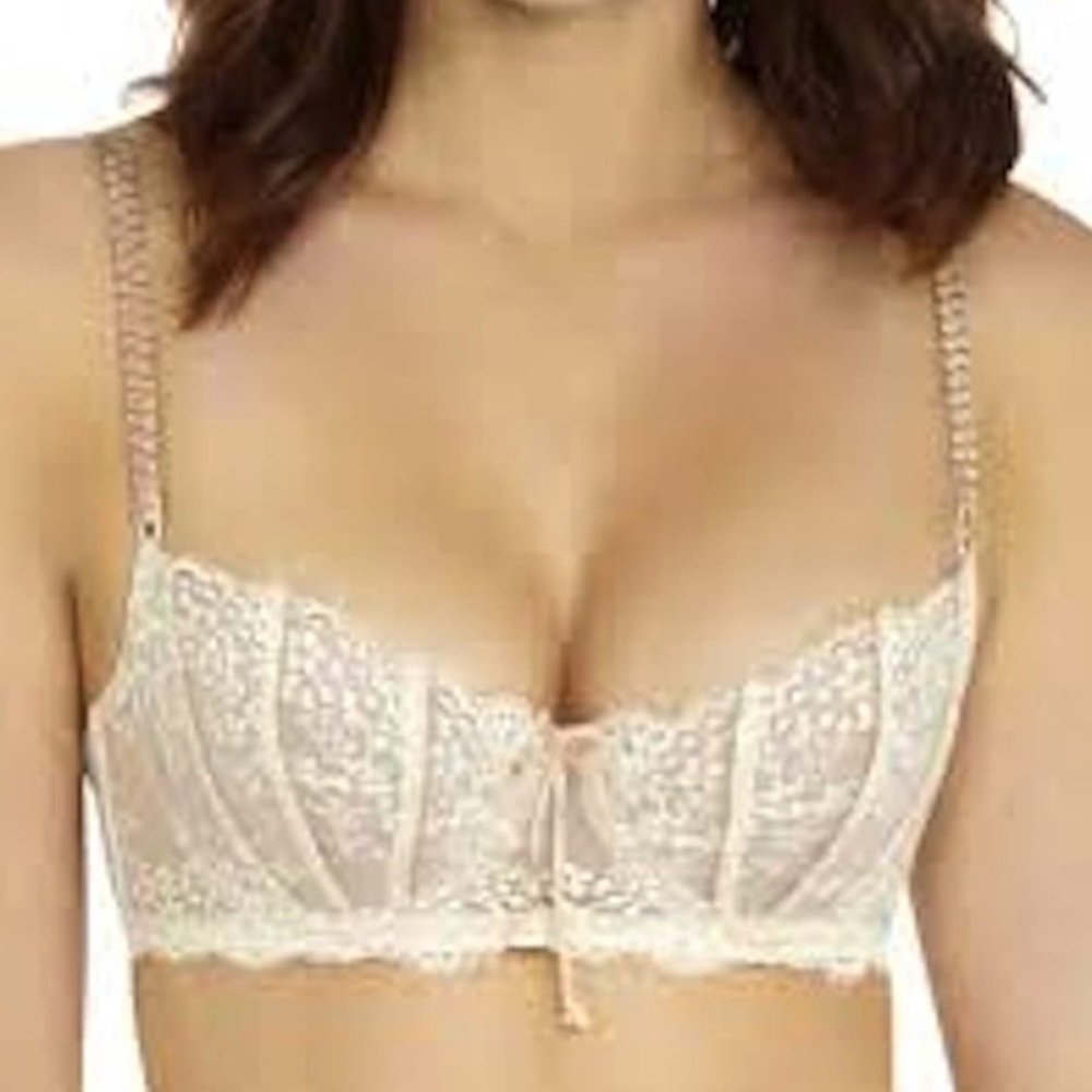 ELLE MACPHERSON Lace Bra, gently used
